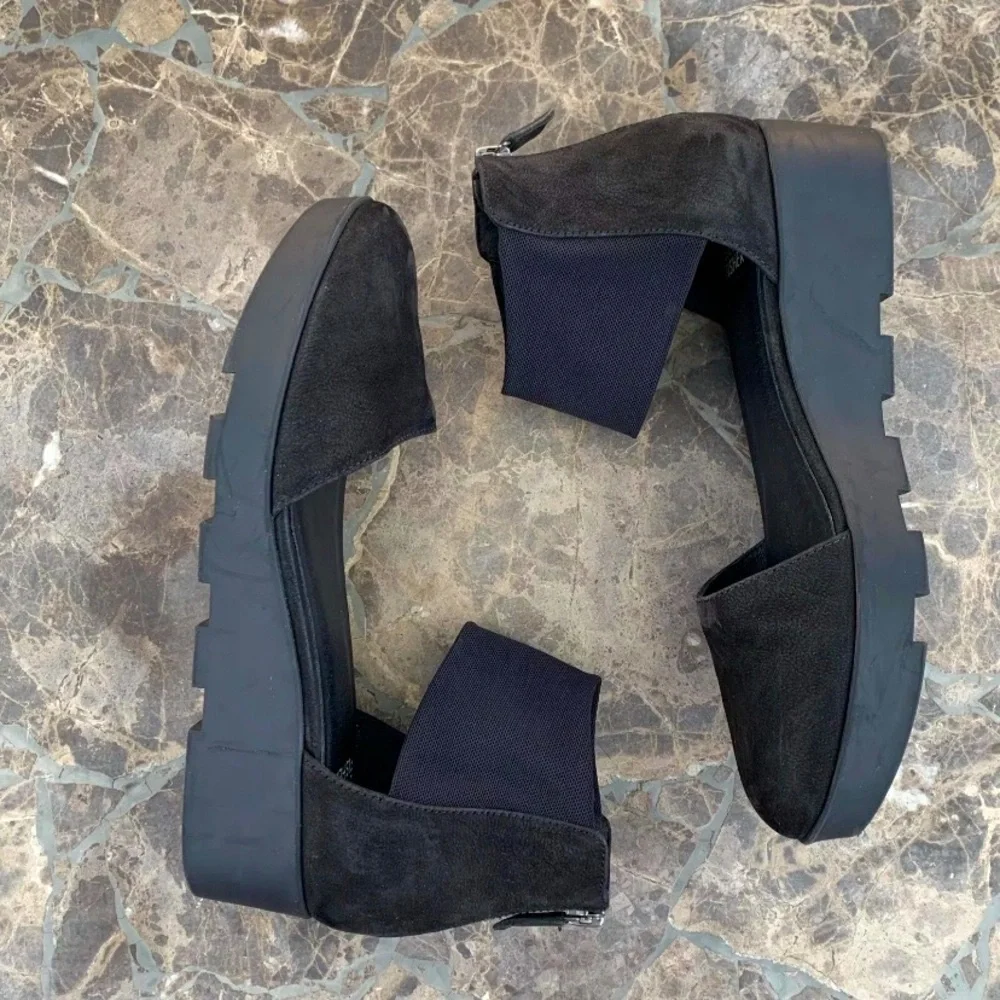 Eileen Fisher Mesh Nubuck Leather Wedge Womens SZ 6.5 Black Sandals